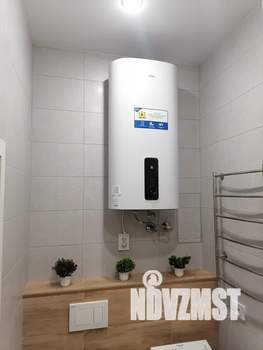 Студия квартира, посуточно, 40м2, 1/4 этаж