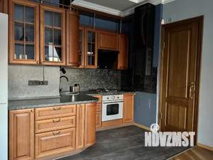 3-к квартира, посуточно, 65м2, 1/1 этаж