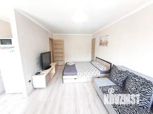 1-к квартира, посуточно, 32м2, 3/5 этаж