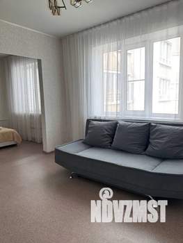 1-к квартира, посуточно, 43м2, 9/10 этаж