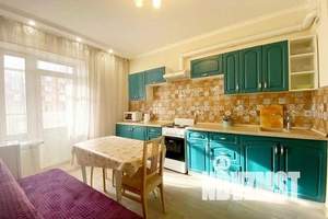 1-к квартира, посуточно, 42м2, 5/10 этаж