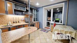 1-к квартира, посуточно, 44м2, 4/10 этаж