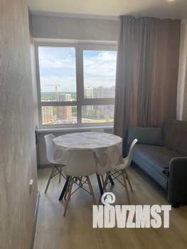 1-к квартира, посуточно, 35м2, 23/24 этаж