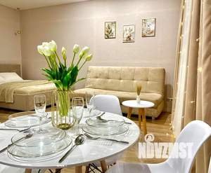 Студия квартира, посуточно, 38м2, 10/22 этаж