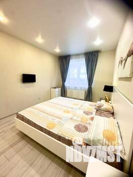 3-к квартира, посуточно, 64м2, 1/1 этаж