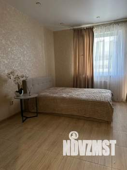 Студия квартира, посуточно, 29м2, 18/23 этаж