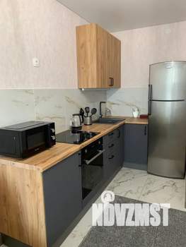 1-к квартира, посуточно, 37м2, 3/9 этаж