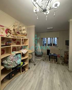 3-к квартира, на длительный срок, 120м2, 1/10 этаж