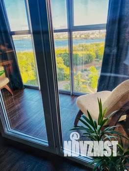 Студия квартира, посуточно, 28м2, 17/22 этаж