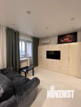 Студия квартира, на длительный срок, 38м2, 13/14 этаж