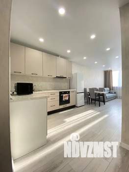 1-к квартира, посуточно, 35м2, 1/26 этаж