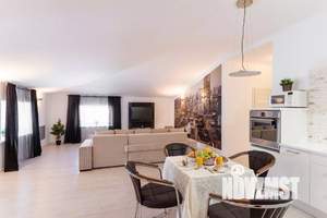 2-к квартира, посуточно, 120м2, 1/1 этаж