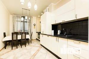 1-к квартира, посуточно, 70м2, 1/1 этаж