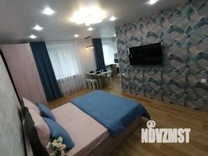 Студия квартира, посуточно, 34м2, 1/9 этаж