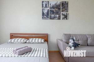 1-к квартира, посуточно, 40м2, 4/10 этаж