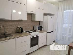 1-к квартира, посуточно, 35м2, 8/10 этаж