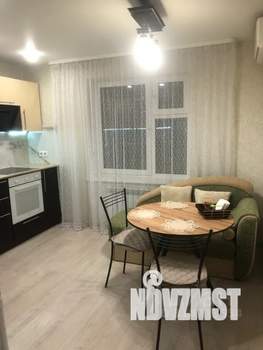 1-к квартира, посуточно, 38м2, 8/17 этаж