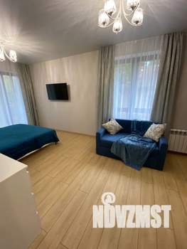 1-к квартира, посуточно, 37м2, 6/9 этаж