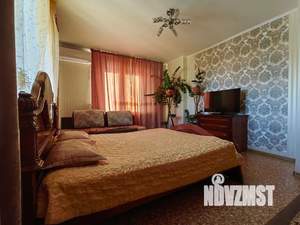 2-к квартира, посуточно, 60м2, 17/18 этаж