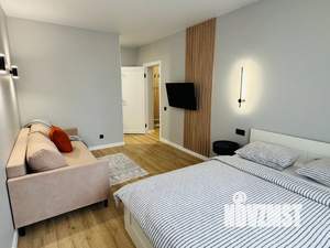 2-к квартира, посуточно, 56м2, 7/10 этаж