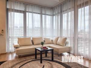 1-к квартира, посуточно, 57м2, 7/8 этаж