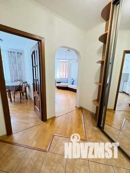 1-к квартира, посуточно, 42м2, 2/4 этаж