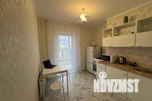 1-к квартира, посуточно, 38м2, 7/18 этаж