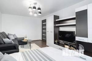 1-к квартира, посуточно, 42м2, 4/9 этаж