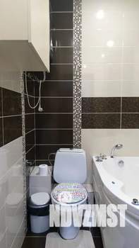 Студия квартира, посуточно, 40м2, 1/4 этаж