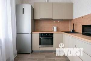 1-к квартира, посуточно, 40м2, 7/10 этаж