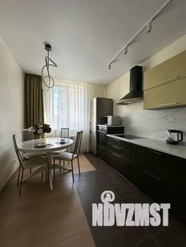 1-к квартира, посуточно, 46м2, 3/18 этаж