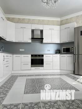 2-к квартира, посуточно, 80м2, 18/22 этаж