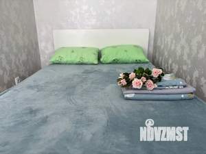 Студия квартира, посуточно, 32м2, 19/25 этаж