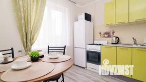 1-к квартира, посуточно, 35м2, 4/9 этаж