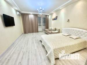 1-к квартира, посуточно, 50м2, 5/6 этаж