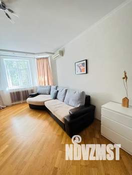 1-к квартира, посуточно, 42м2, 2/4 этаж