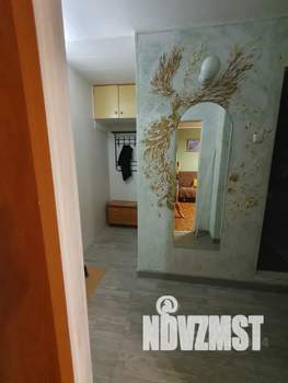 1-к квартира, посуточно, 35м2, 4/9 этаж