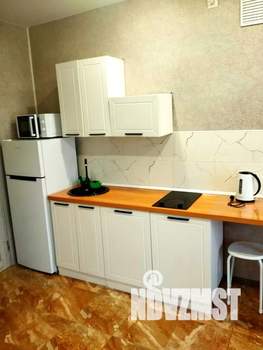 1-к квартира, посуточно, 35м2, 1/9 этаж