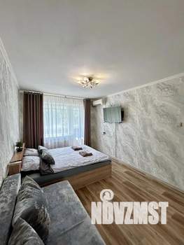 1-к квартира, посуточно, 34м2, 2/9 этаж