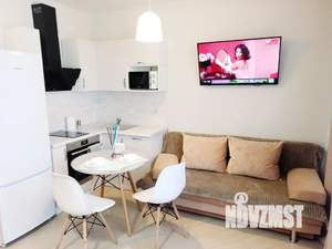 Студия квартира, посуточно, 35м2, 14/19 этаж