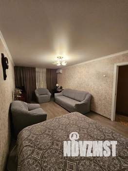 1-к квартира, посуточно, 34м2, 4/9 этаж