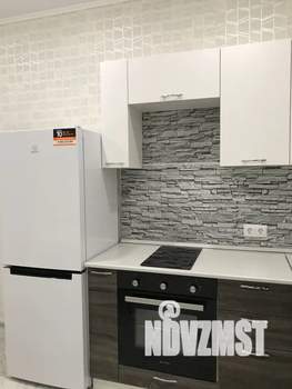 1-к квартира, посуточно, 40м2, 18/18 этаж