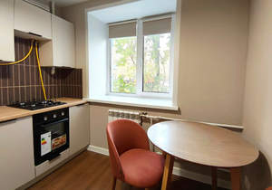 3-к квартира, на длительный срок, 56м2, 1/5 этаж