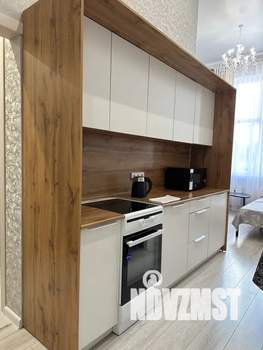 Студия квартира, посуточно, 40м2, 1/19 этаж