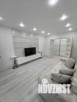 2-к квартира, посуточно, 60м2, 1/9 этаж