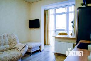 1-к квартира, посуточно, 43м2, 7/18 этаж