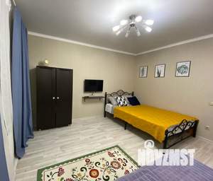 1-к квартира, посуточно, 37м2, 4/10 этаж