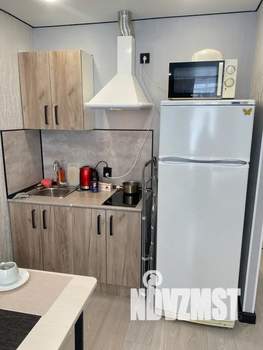 Студия квартира, посуточно, 27м2, 1/3 этаж