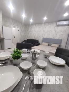 Студия квартира, посуточно, 32м2, 20/24 этаж
