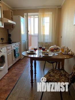 1-к квартира, посуточно, 43м2, 10/10 этаж